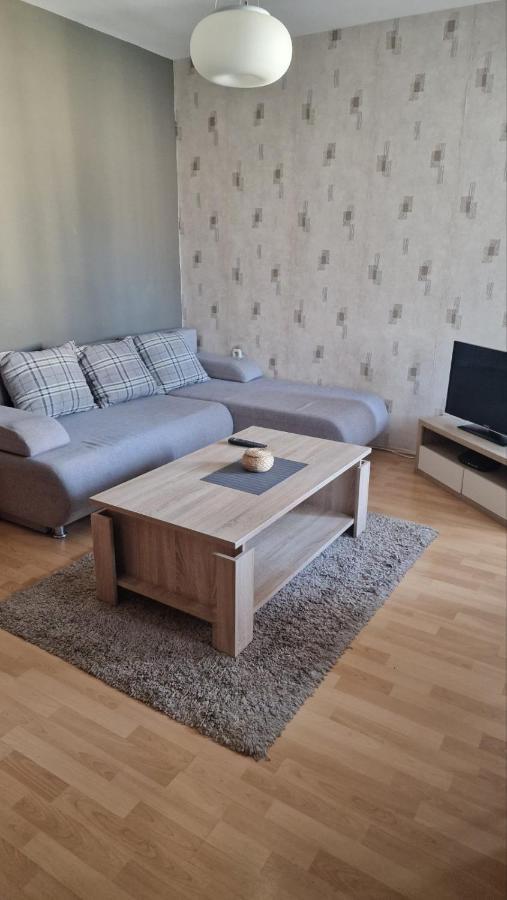 Skopje Plaza Apartment מראה חיצוני תמונה