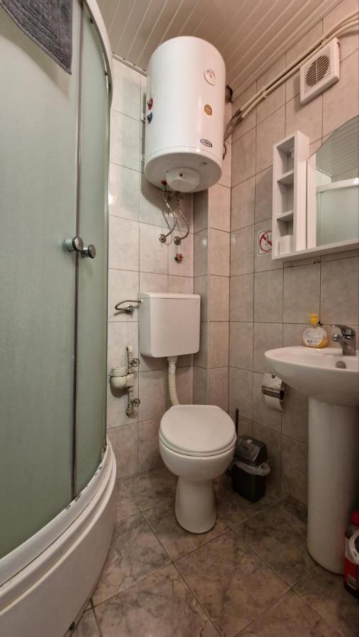 Skopje Plaza Apartment מראה חיצוני תמונה