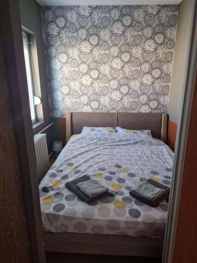 Skopje Plaza Apartment מראה חיצוני תמונה