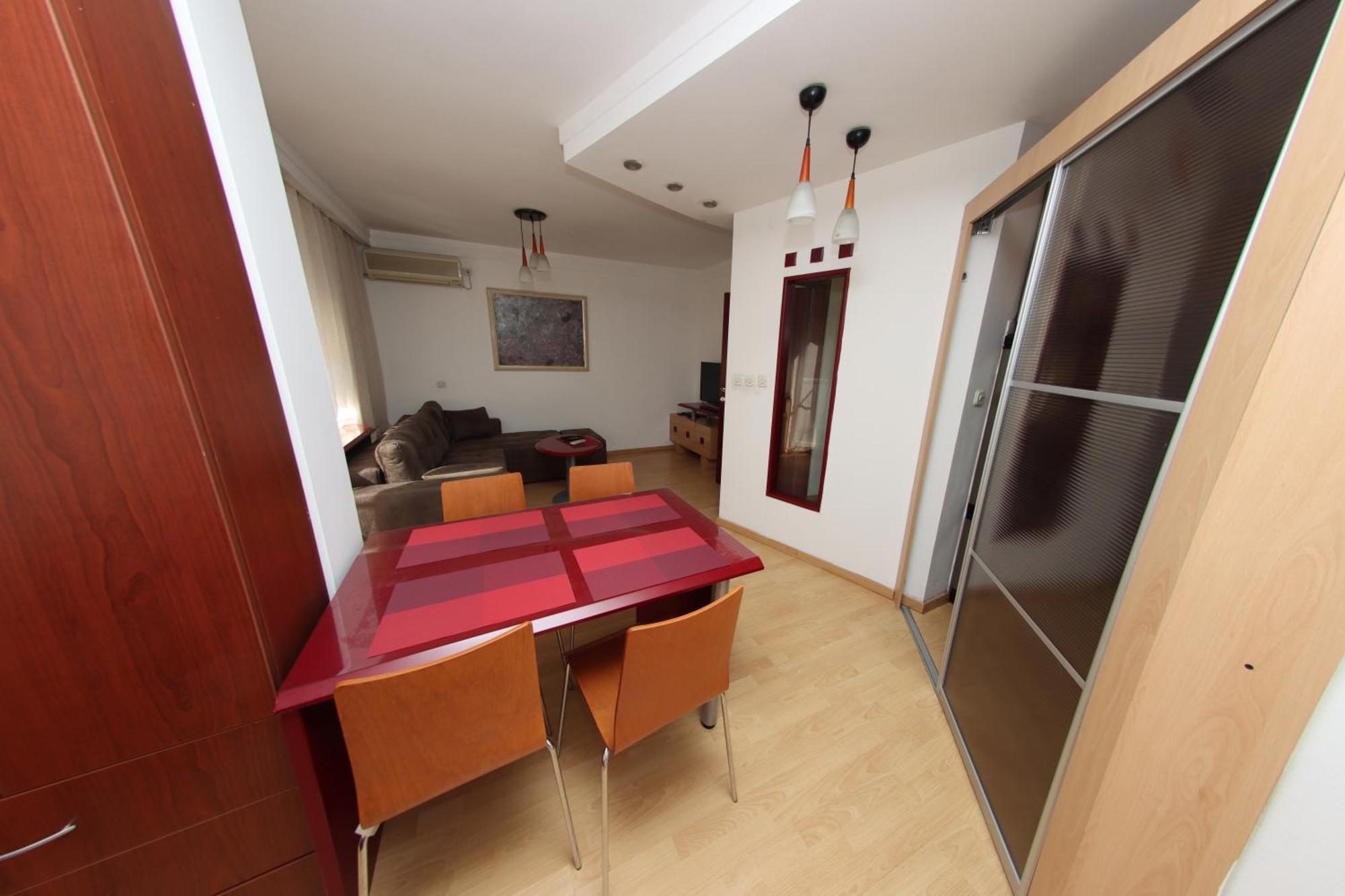 Skopje Plaza Apartment מראה חיצוני תמונה